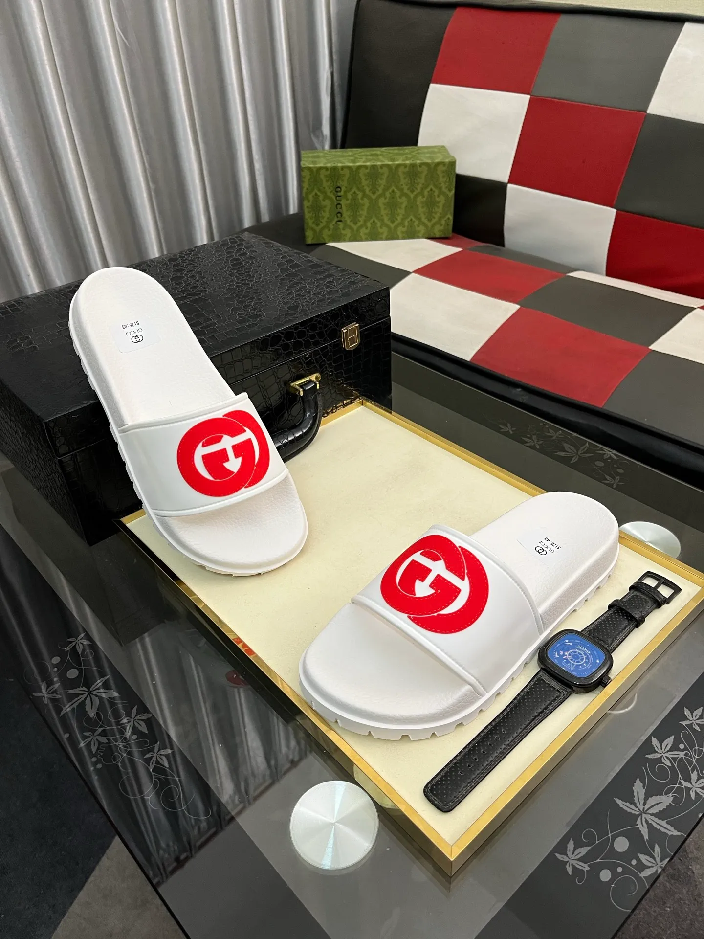 Men's men's shoes💰260⌚️⌚️ＧＵＣＣＩ.Gucci.Official website 1:1 popular slippers hot sale! Original original material 🩴 SIZE: 38-46 (45.46 non-refundable)